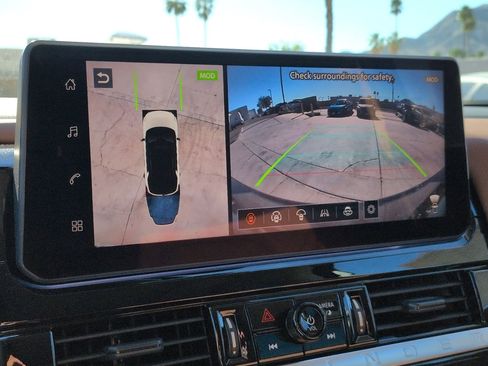 New 2026 Nissan Pathfinder Platinum image 17