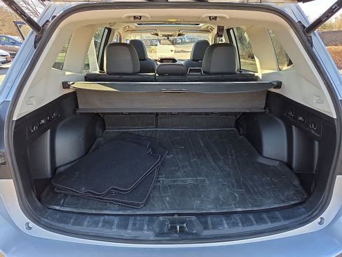 Used 2022 Subaru Forester Limited image 28