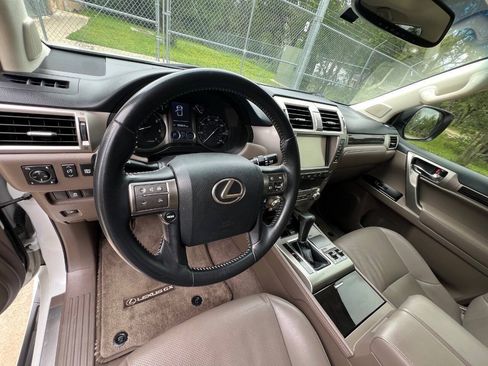 Used 2018 Lexus GX 460 w/ Navigation Package AWD/4WD image 23