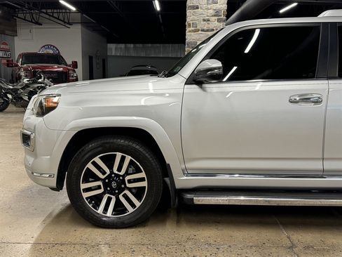 Used 2016 Toyota 4Runner Limited AWD/4WD image 5