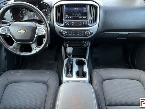 Used 2022 Chevrolet Colorado LT w/ LT Convenience Package image 15