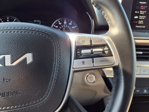 Used 2022 Kia Telluride EX w/ EX Premium Package FWD image 17