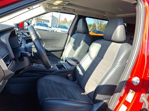 Used 2023 Mitsubishi Outlander SE image 24