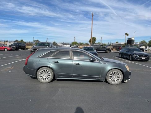 Used 2010 Cadillac CTS Premium AWD/4WD image 4