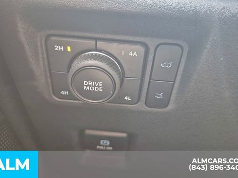 Used 2025 Ford Expedition Max Active AWD/4WD image 37