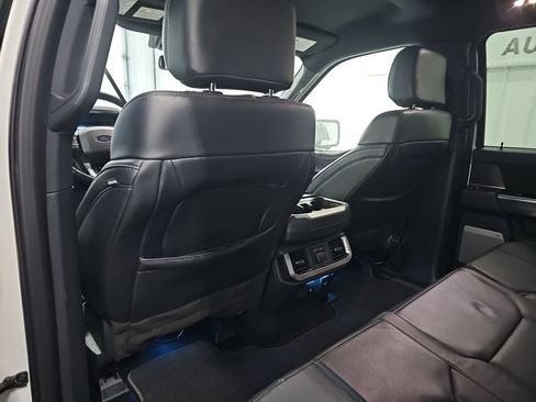 Used 2024 Ford F150 Platinum image 32