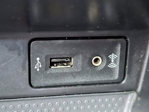 Used 2017 Volkswagen Beetle 1.8T SE image 16