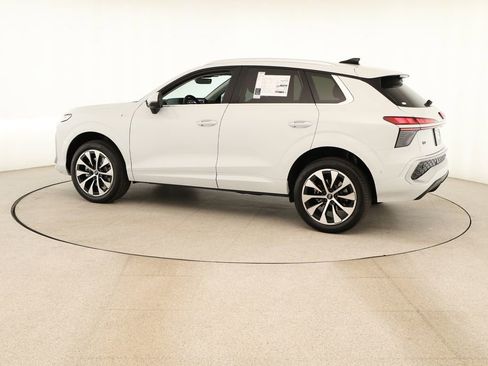 New 2026 Audi Q3 quattro 2.0T image 3