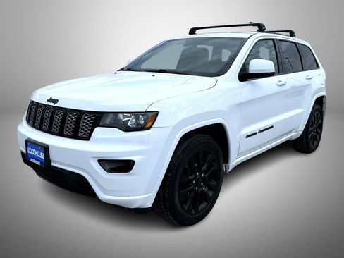 Used 2019 Jeep Grand Cherokee Altitude AWD/4WD image 1