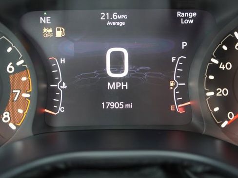 Certified 2024 Jeep Compass Limited image 32