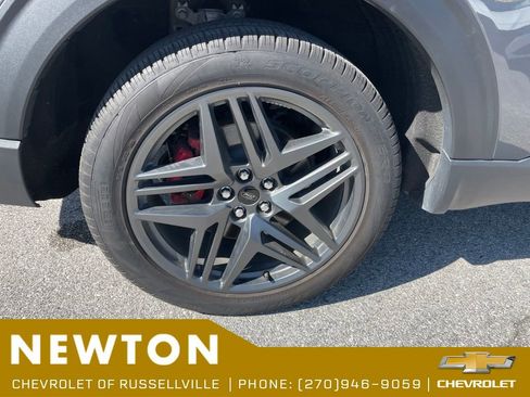 Used 2025 Ford Explorer ST-Line w/ ST-Line Street Pack AWD/4WD image 45