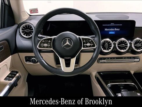 Used 2023 Mercedes-Benz GLB 250 4MATIC image 8