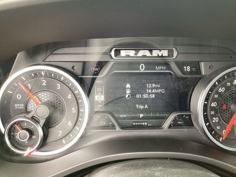 New 2026 RAM 1500 4x4 Crew Cab image 17