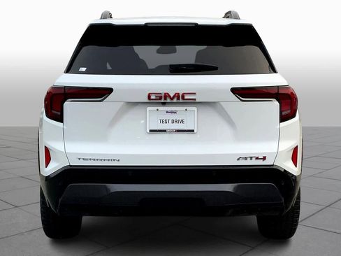 New 2026 GMC Terrain AT4 image 4