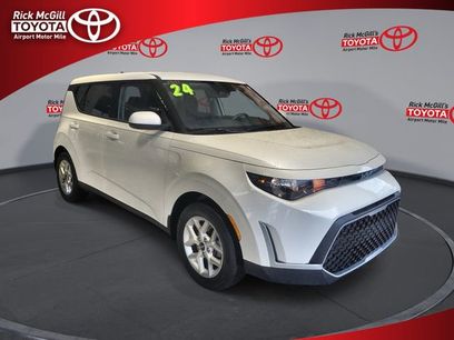 Used 2024 Kia Soul LX w/ Option Group 015