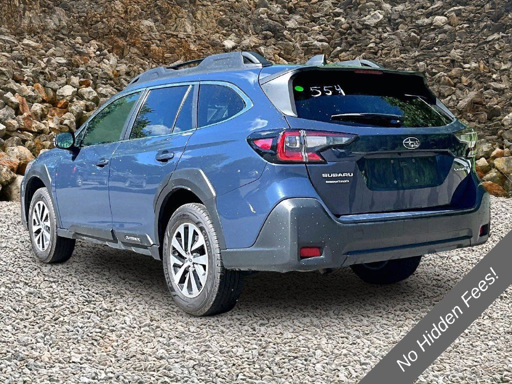 Used 2023 Subaru Outback Premium AWD/4WD image 10