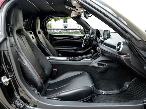 Used 2018 MAZDA MX-5 Miata Grand Touring RWD image 28