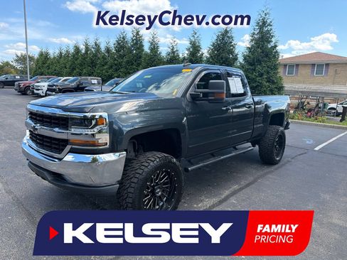 Used 2019 Chevrolet Silverado 1500 LT AWD/4WD image 1