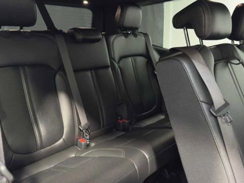 Used 2023 Jeep Wagoneer Base image 18