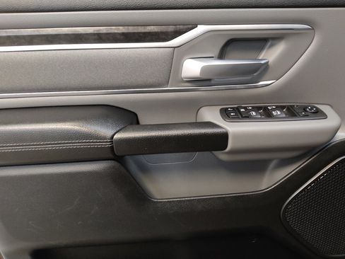 Used 2019 RAM 1500 Big Horn image 27