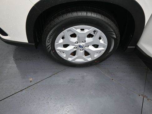 Used 2023 Subaru Forester image 38