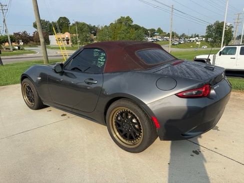 Used 2018 MAZDA MX-5 Miata Grand Touring RWD image 8
