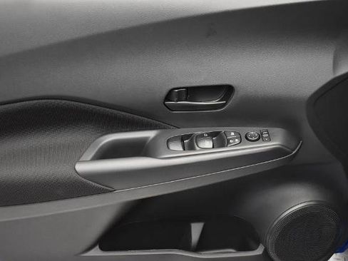 Certified 2025 Nissan Kicks Play S FWD image 10