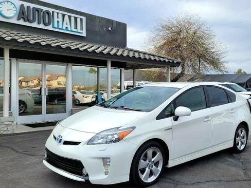 Used 2012 Toyota Prius Five image 1