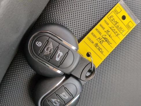 Used 2024 MINI Cooper SE FWD image 15