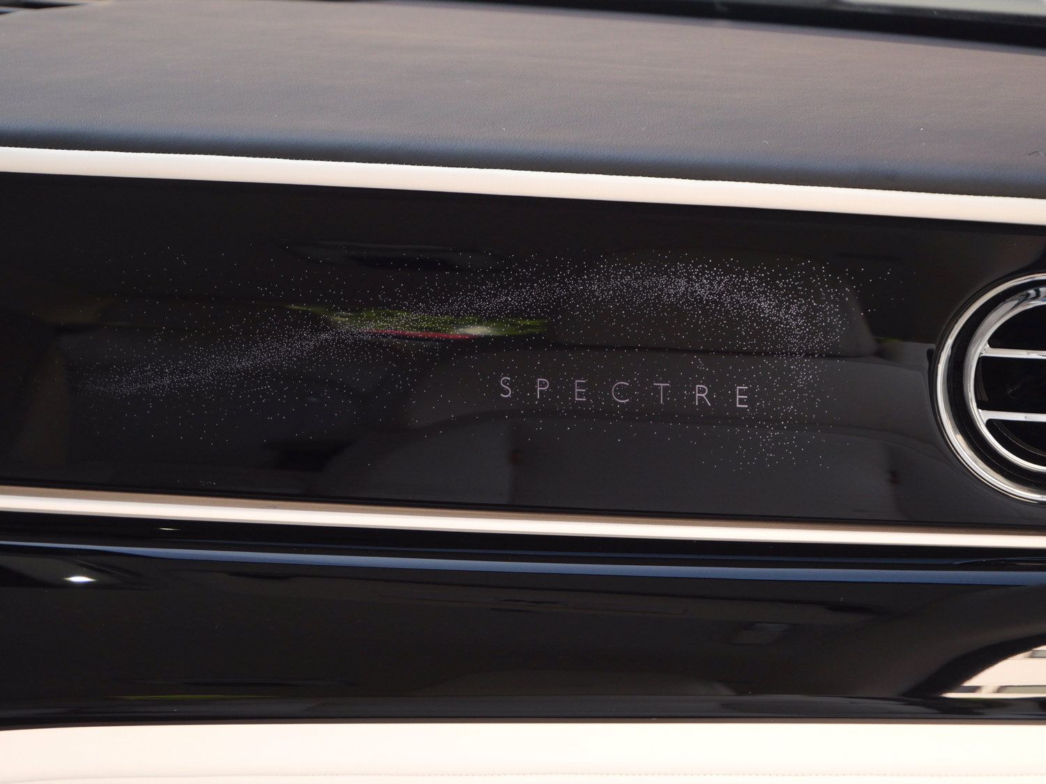 Certified 2025 Rolls-Royce Spectre w/ Spectre Launch Package AWD/4WD image 19
