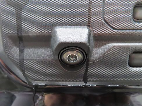 Used 2021 GMC Sierra 2500 Denali w/ Denali Black Diamond Edition image 48