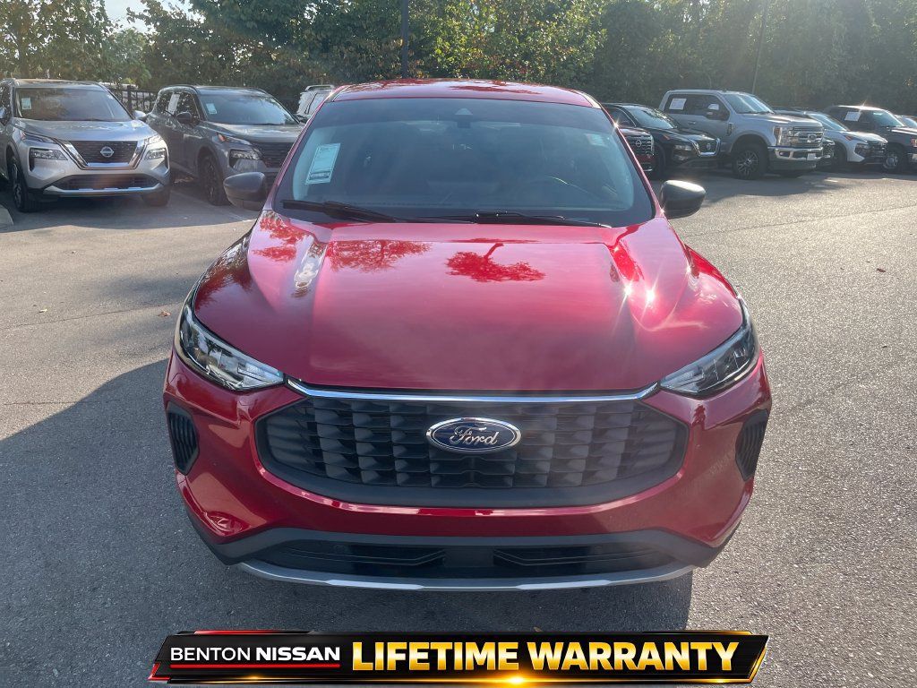 Used 2026 Ford Escape Active w/ Tech Pack #1 FWD image 12