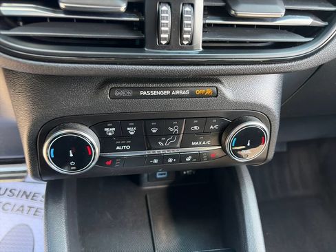 Used 2023 Ford Escape ST-Line AWD/4WD image 21