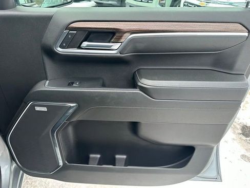 Used 2024 Chevrolet Silverado 1500 LT Trail Boss w/ Convenience Package II image 22