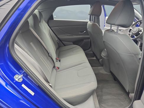 Used 2023 Hyundai Elantra SEL w/ Convenience Package FWD image 44