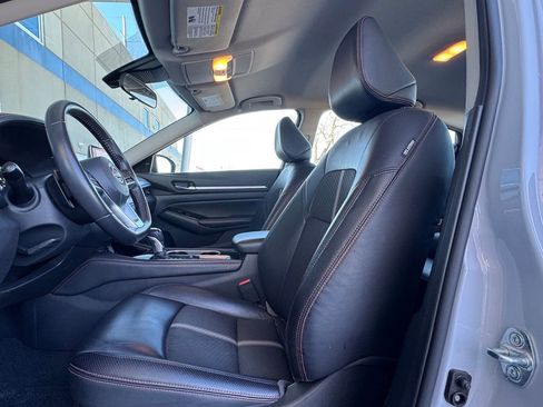 Used 2024 Nissan Altima 2.5 SR image 19