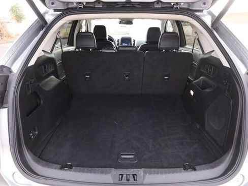 Certified 2024 Ford Edge Titanium image 7