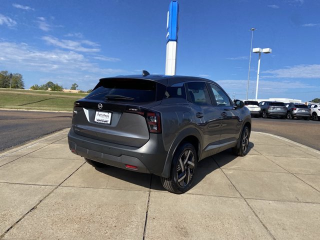 Used 2025 Nissan Kicks SV FWD image 11