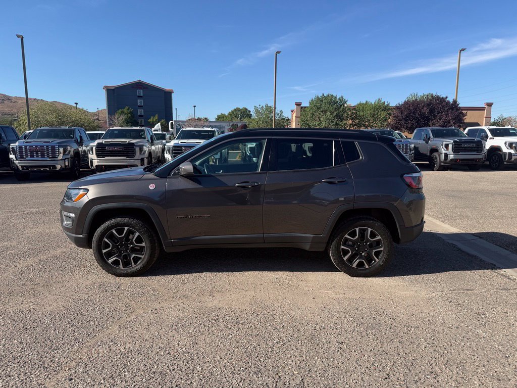 Used 2019 Jeep Compass Trailhawk w/ Leather Interior Group AWD/4WD image 8