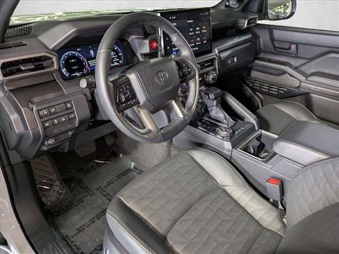 Used 2025 Toyota 4Runner TRD Off-Road Premium w/ Tow Technology Package AWD/4WD image 10