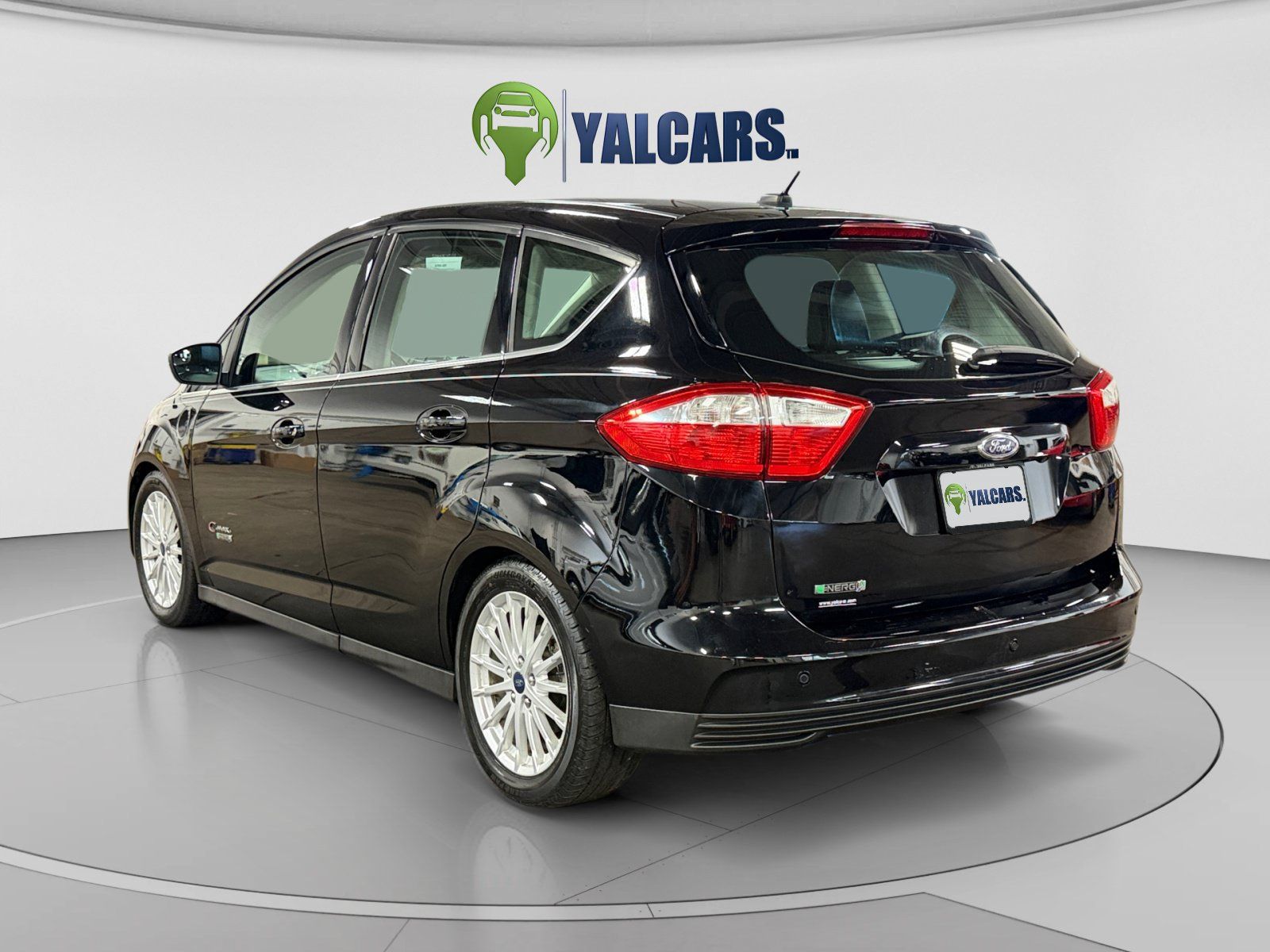 Used 2016 Ford C-MAX Energi SEL w/ Equipment Group 302A FWD image 3