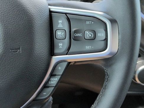 Used 2025 RAM 1500 Big Horn AWD/4WD image 29