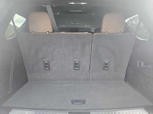 Used 2022 Chevrolet Tahoe High Country RWD image 6