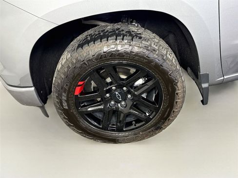 Used 2023 Chevrolet Silverado 1500 RST w/ Redline Edition AWD/4WD image 24