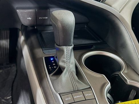 Used 2023 Toyota Camry LE FWD image 14