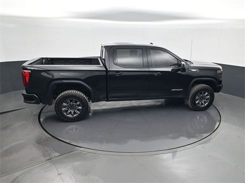 Used 2025 GMC Sierra 1500 AT4X image 16
