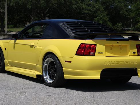 Used 2001 Ford Mustang GT RWD image 13