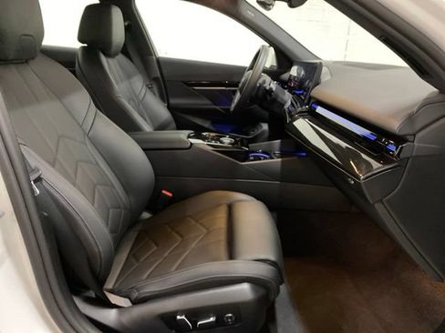 Used 2026 BMW 530i RWD image 84