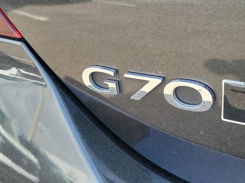 Used 2022 Genesis G70 3.3T image 8