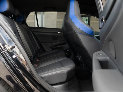 Used 2024 Volkswagen Golf R AWD/4WD image 28